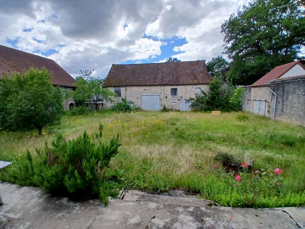 Exclusivité , maison de famille avec des grandes dépendances, entre Le Lac de Crescent et Lormes, Morvan à moi - photo 78