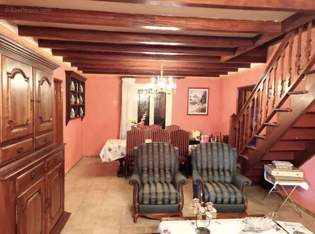 Appartement à LEVIE
