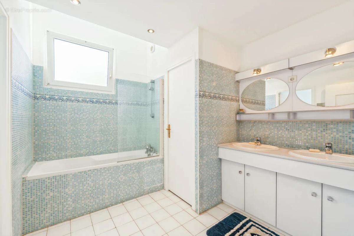 Maison à SAINT-CLOUD