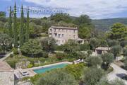 Maison à CHATEAUNEUF-GRASSE