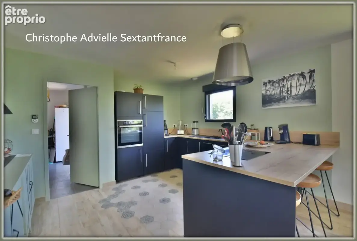 Maison ossature bois RT 2012, plain pied , 4 chambres, terrain de 6177 M2 en fond d'impasse avec belle vue - photo 4