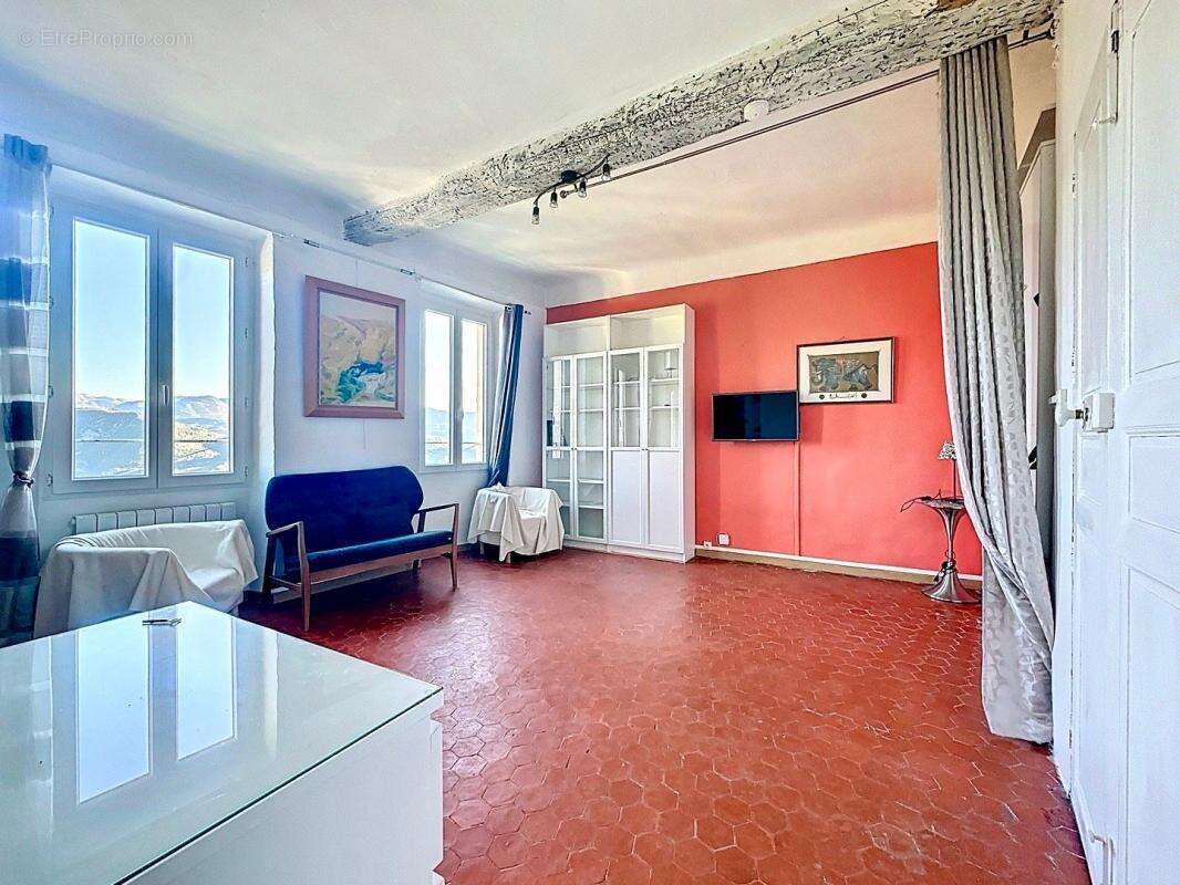 Appartement à LE BROC