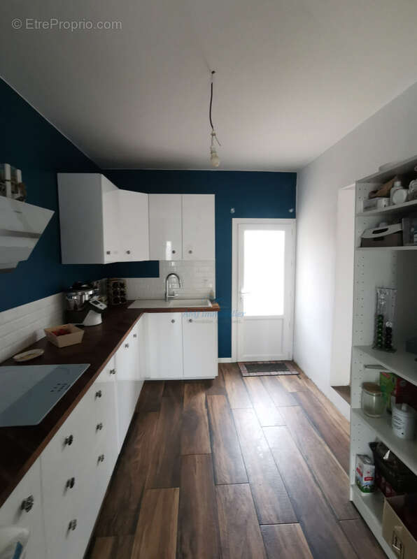 Maison à SAINT-HILAIRE-DE-CHALEONS