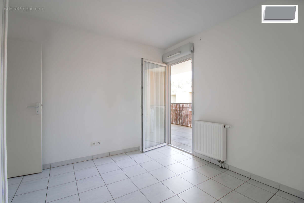 Appartement à CUERS