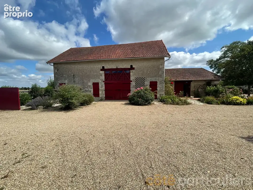 Maison  5 mn de LIGNIERES  avec piscine et terrain - photo 4