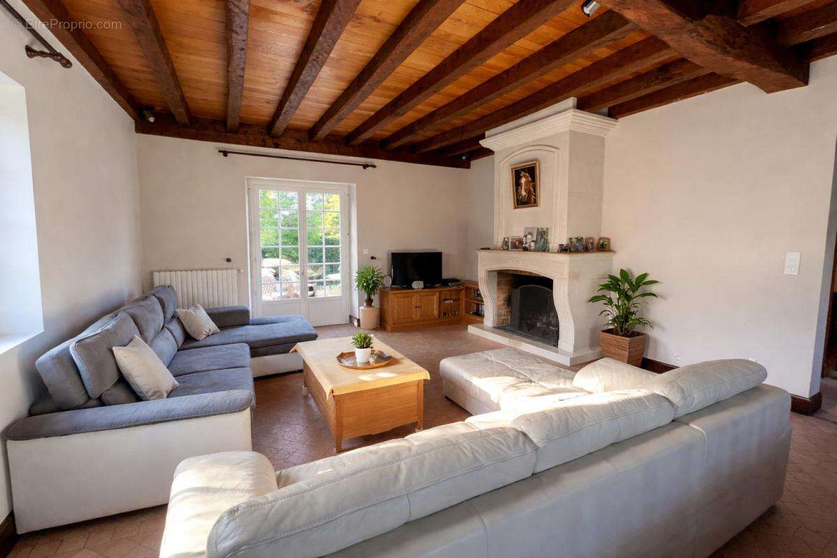 Maison à Eglise Neuve de Vergt 11 pièces 286 m2 - photo 4