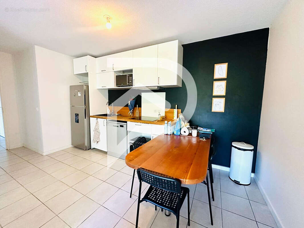 Appartement à LONS