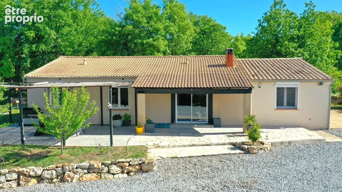 Maison Saint Cezaire Sur Siagne de 120 m² avec un terrain de 1606 m² avec piscine - photo 8