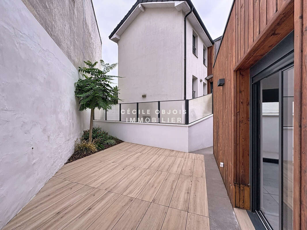 Maison à LE PERREUX-SUR-MARNE