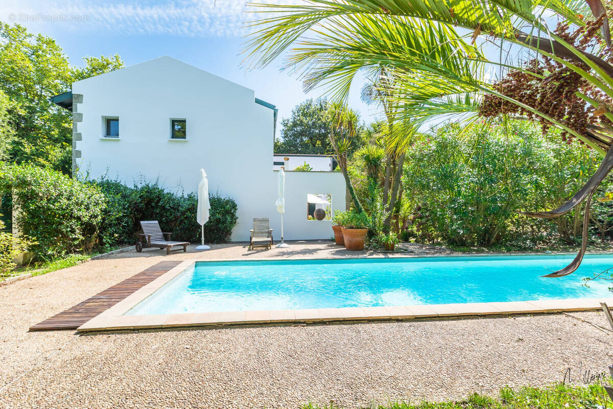 Maison 209 m² à Bidart  - photo 2