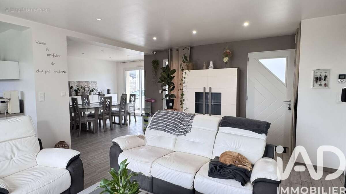 Photo 4 - Maison à VARENNES-LE-GRAND