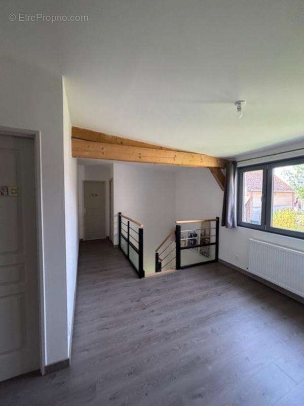 NOUVEAUTÉ – Maison de caractère rénovée de 183 m² avec fort potentiel - photo 10