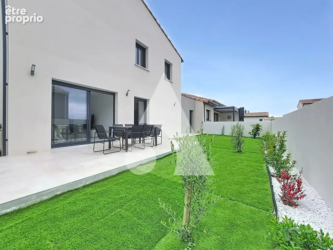 Photo Maison à Vias au prix de 372 000€