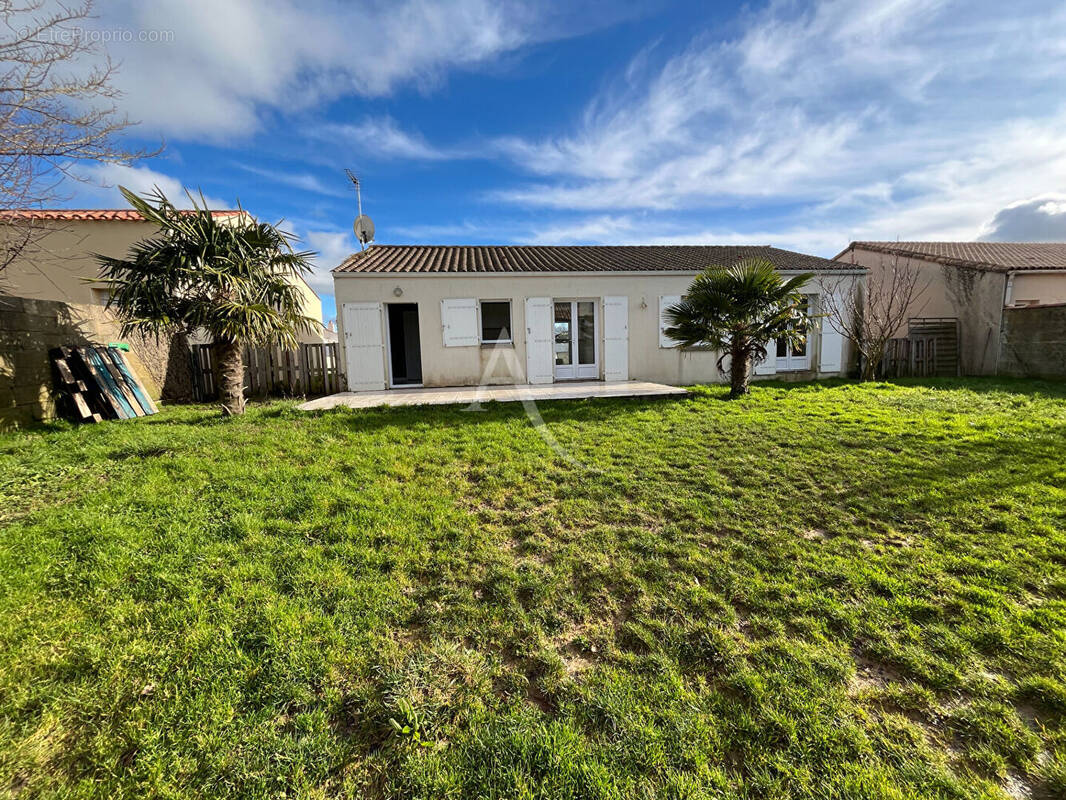 Maison à GROSBREUIL