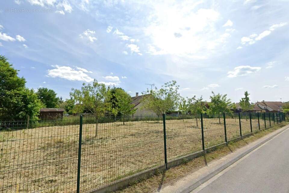 Terrain à RAMBOUILLET