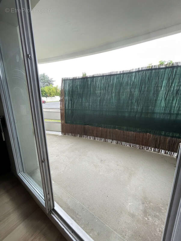 Appartement à FARGUES-SAINT-HILAIRE