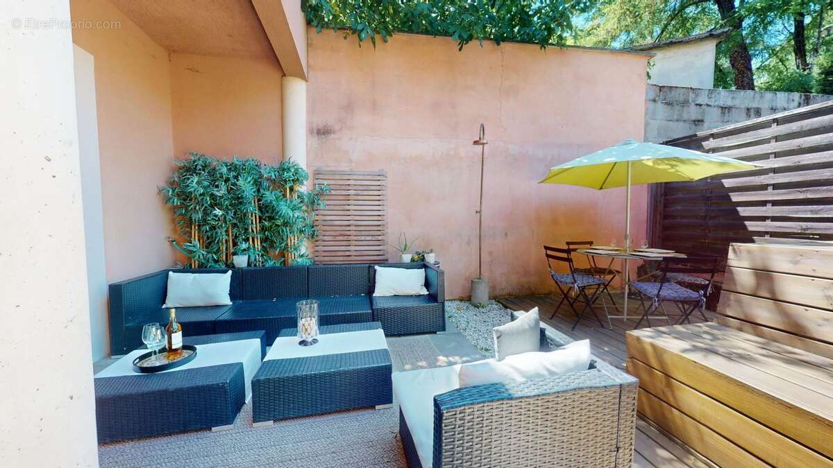 Appartement avec terrasse exceptionnelle et piscine privative - photo 3