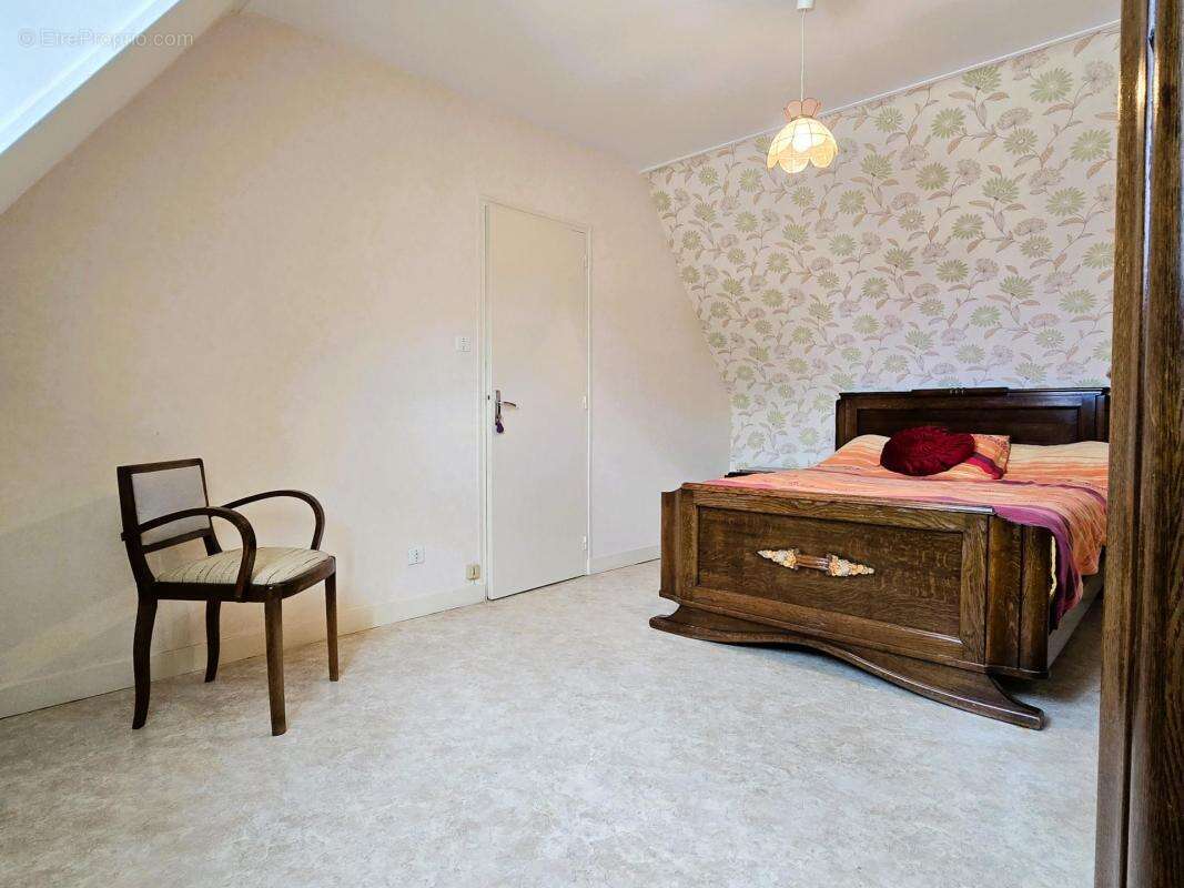 Maison à MEZANGERS