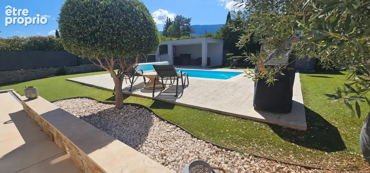 Villa T5 4 chambres piscine garage - photo 3