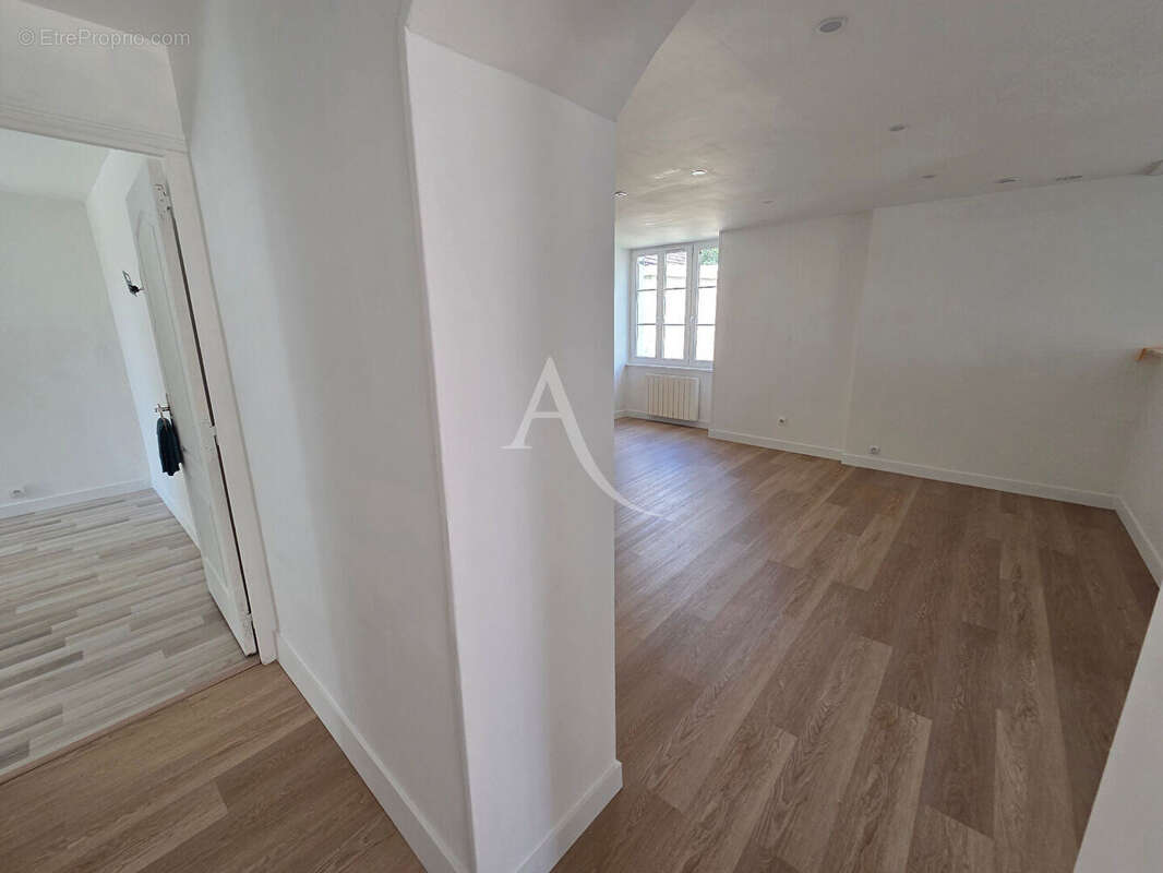 Maison Dourdan 5 pièces de 160 m2 avec grange attenante de 80 m² + garage 20 m² - photo 6
