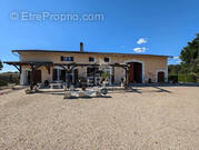 Maison à SAINT-MICHEL-DE-DOUBLE