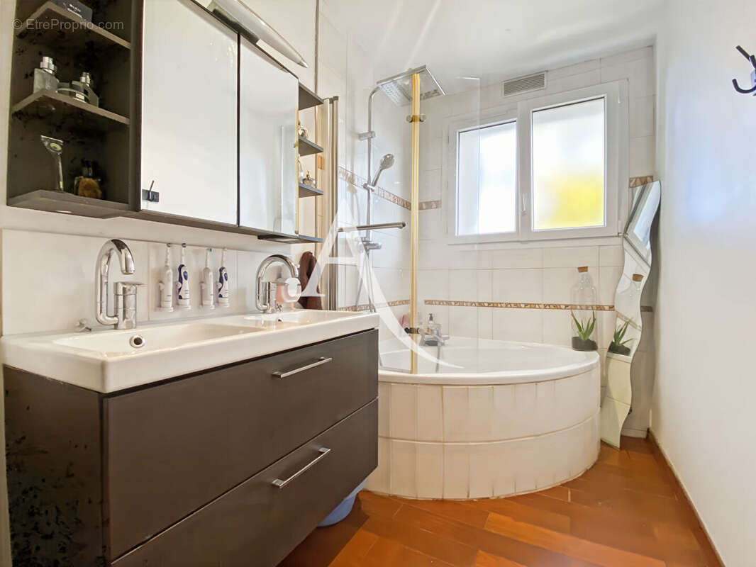 Appartement à BOIS-D&#039;ARCY