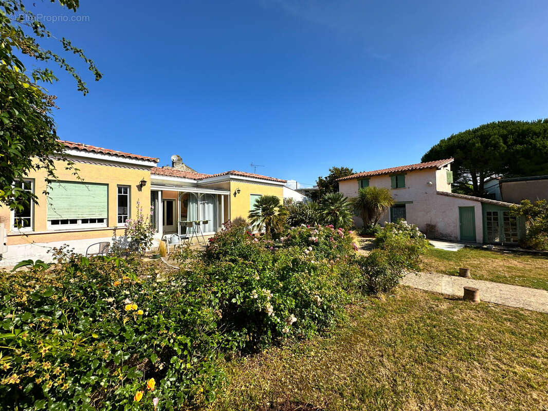 Maison à MESCHERS-SUR-GIRONDE