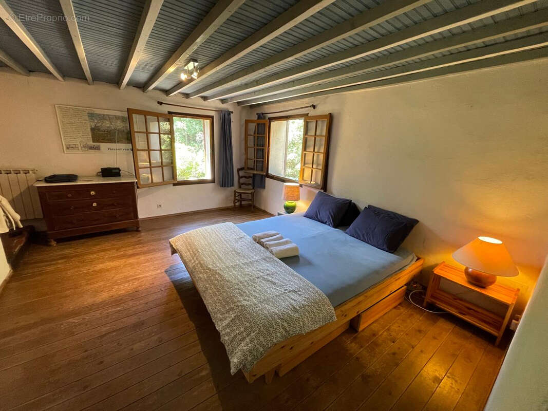 Maison à FOX-AMPHOUX