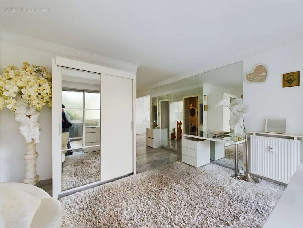 À vendre : appartement 3 pièces avec grande terrasse et piscine - photo 17
