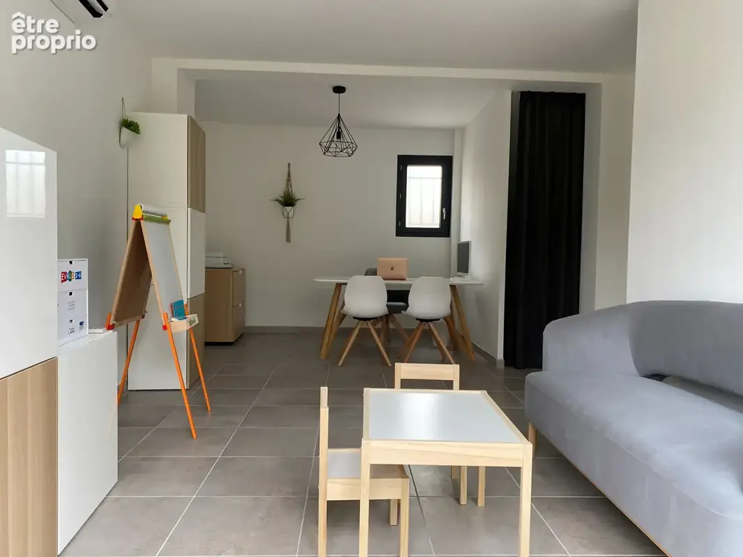 Villa / immeuble de rapport   4 lots loués   2 047 € ht/mois - photo 11