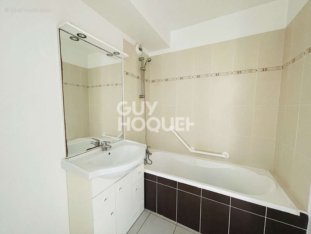 Appartement à JUVIGNAC