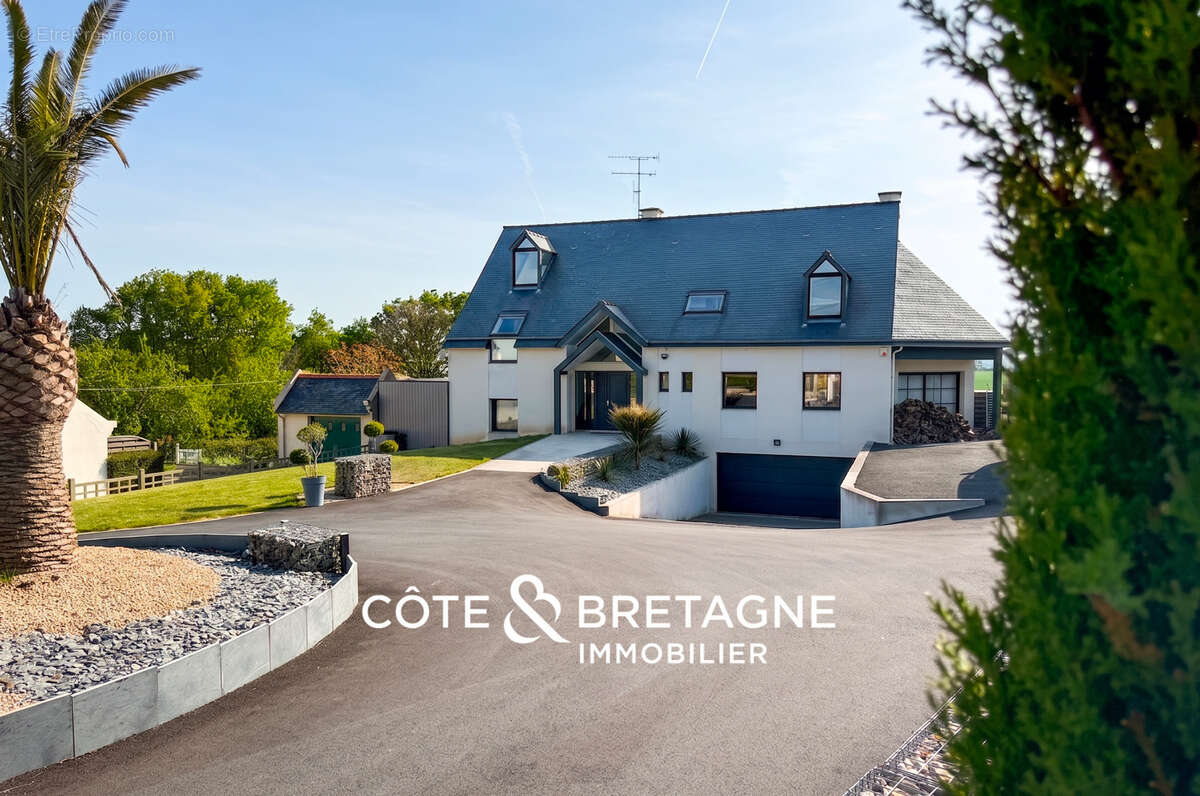 Maison à HILLION