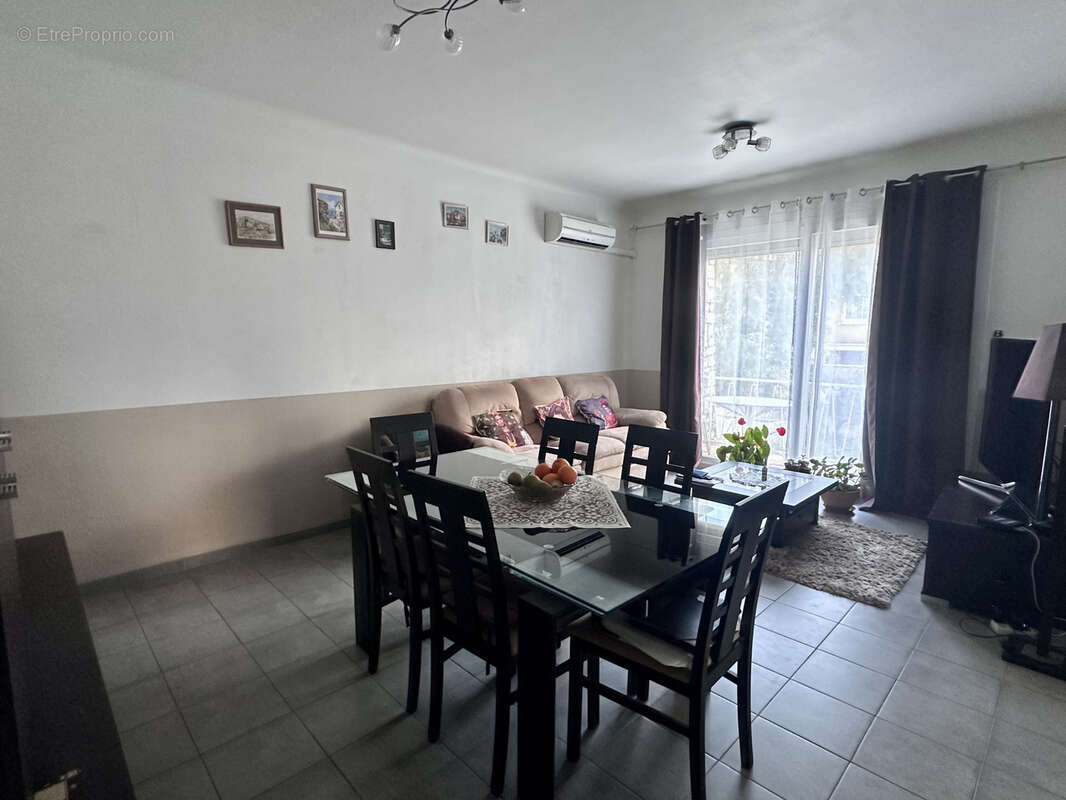 Maison à BAGNOLS-SUR-CEZE