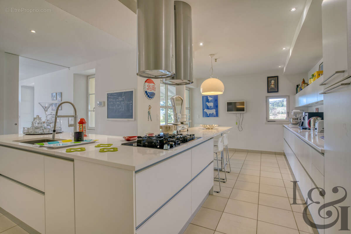 A vendre maison de caractère rénovée - photo 5