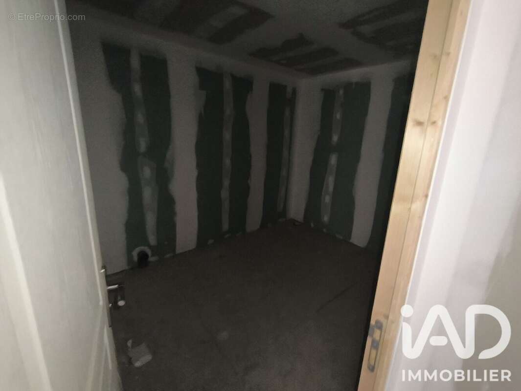 Maison 99 m² à Chenay  - photo 6