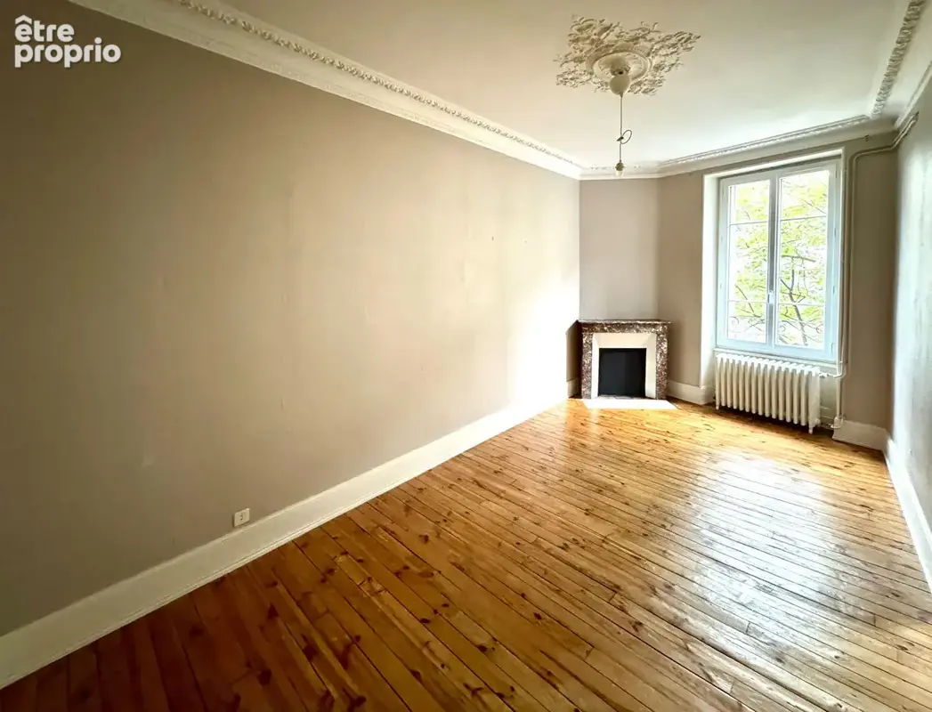 CLERMONT-FERRAND / Immeuble de caractère du XIXe, 84 M2 habitables et espaces chaleureux ! - photo 5