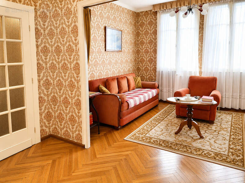 Maison à LAGUENNE
