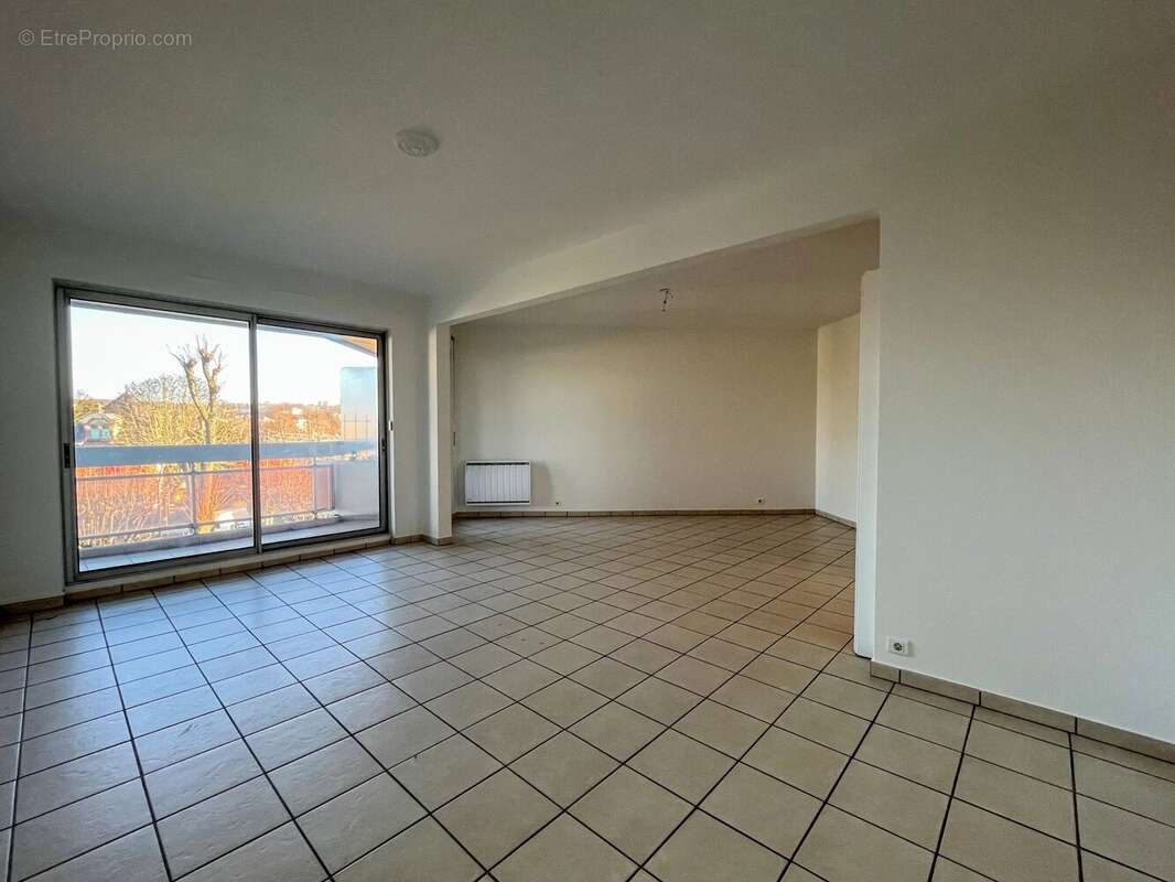 Appartement à LIVRY-GARGAN