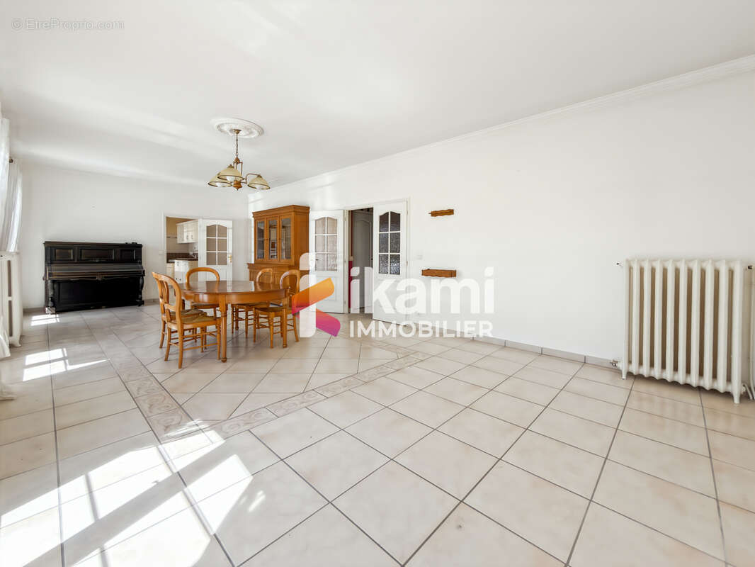 Maison 8 pièces de 212 m2 à Saligny 89100 - photo 6