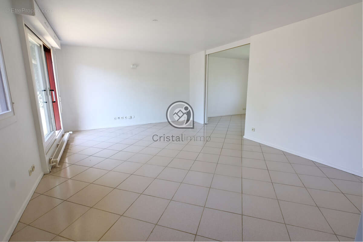 Appartement à MEYLAN