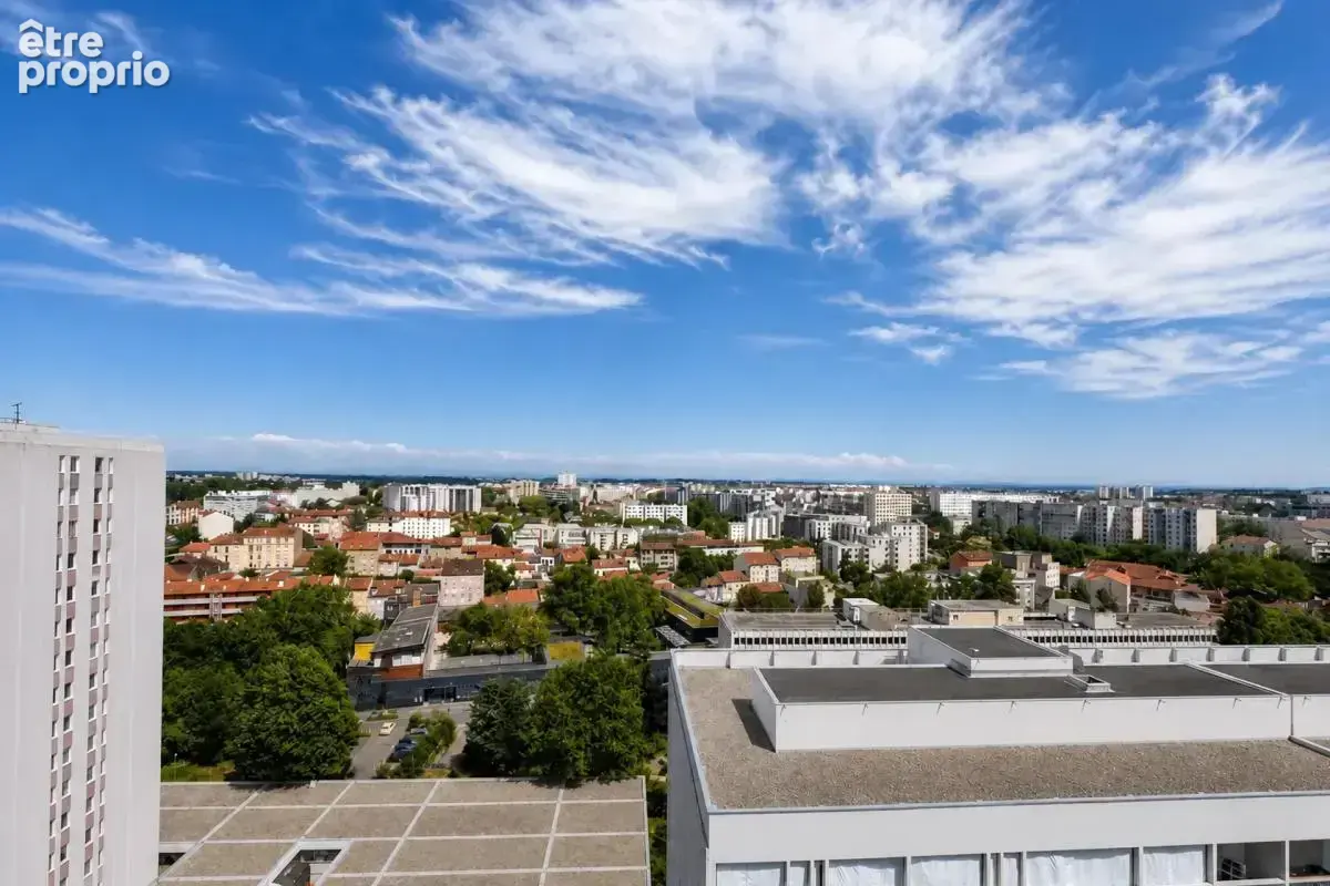 Appartement de 4 pièces de 76 m² à Villeurbanne - photo 1