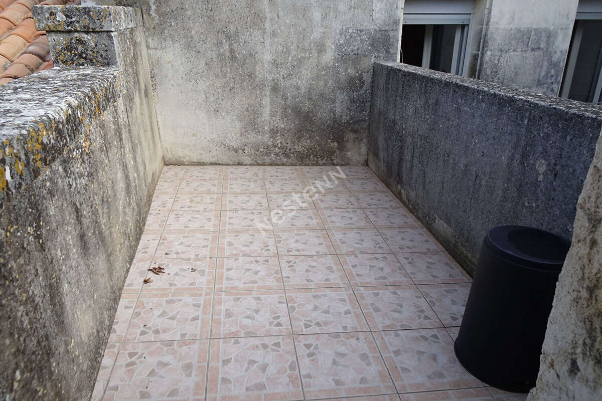 Appartement à TONNAY-CHARENTE