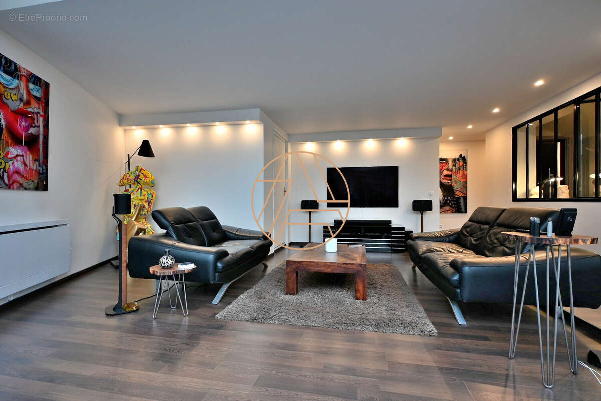 Appartement à SAINT-MAUR-DES-FOSSES