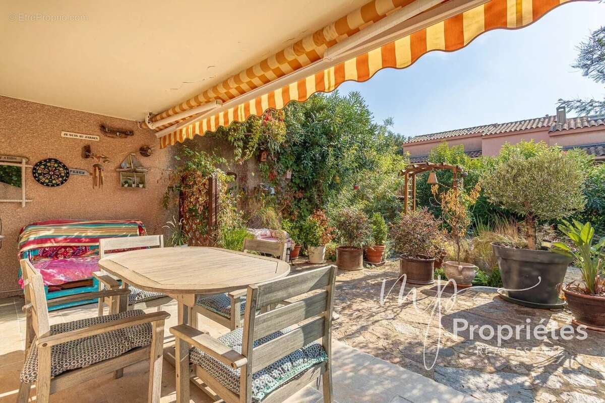 Appartement à RAYOL-CANADEL-SUR-MER