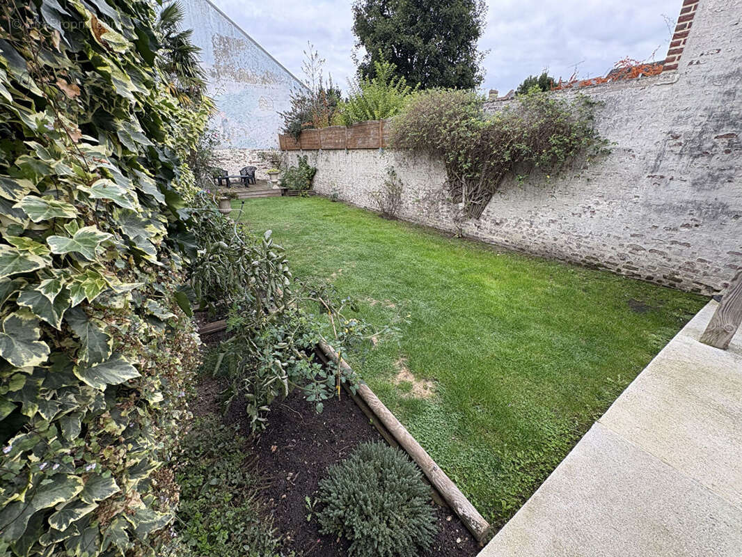 Maison à SAINT-QUENTIN