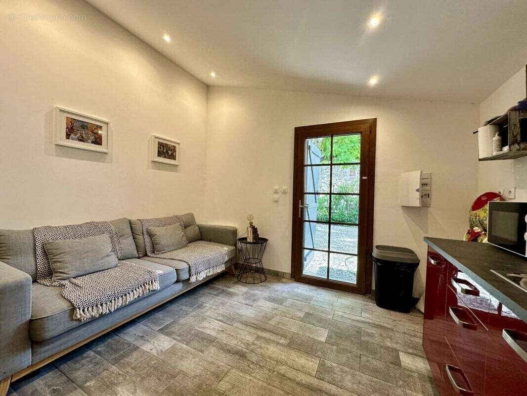 Maison à GARRIGUES-SAINTE-EULALIE