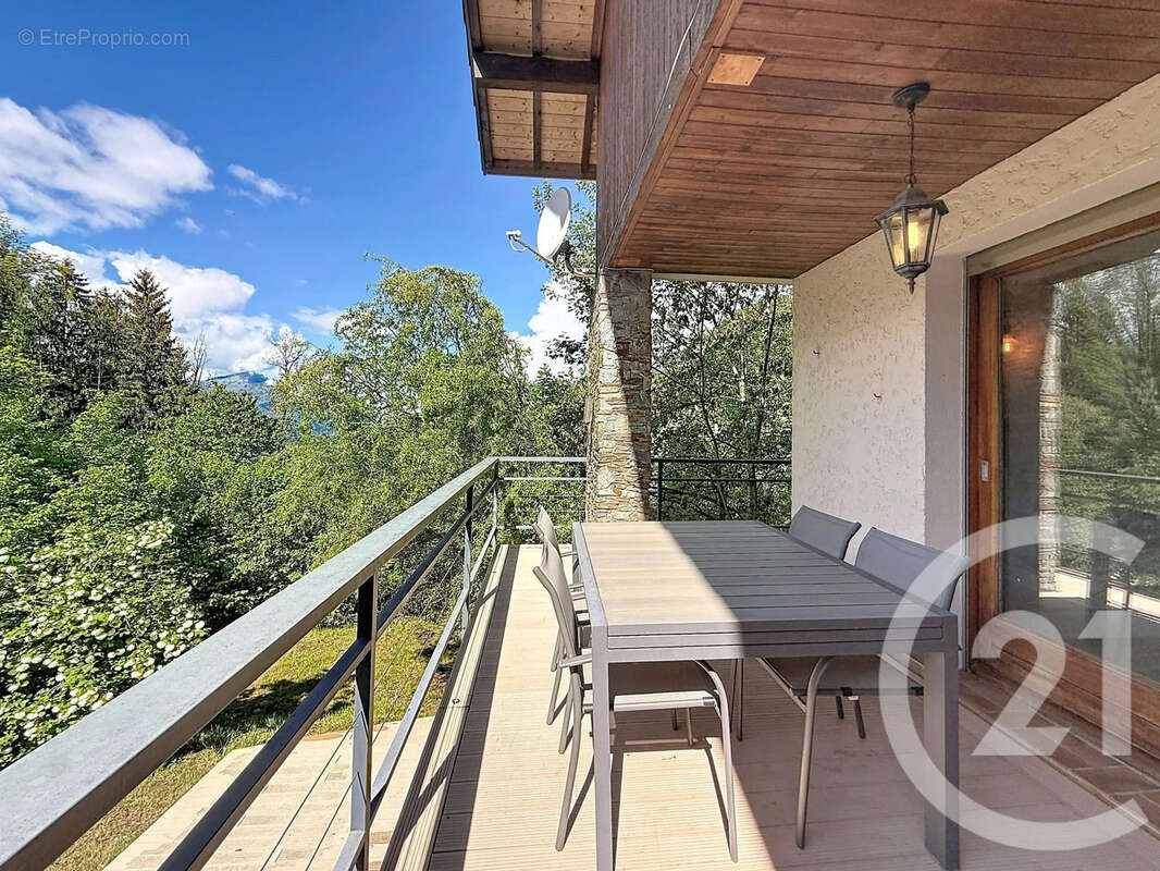 Maison à CHATILLON-SUR-CLUSES