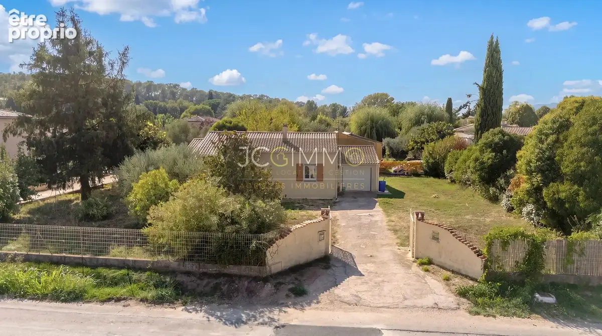 Photo Maison à Pignans au prix de 329 000€