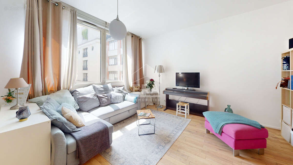 Appartement à PARIS-19E