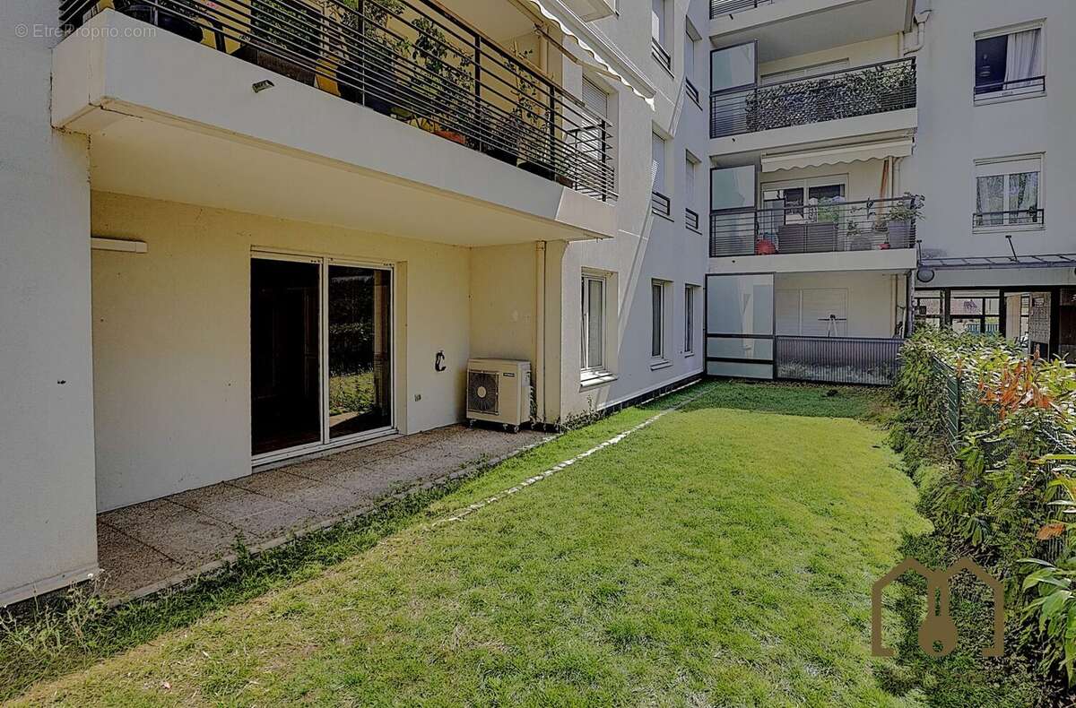 Appartement à VAULX-EN-VELIN